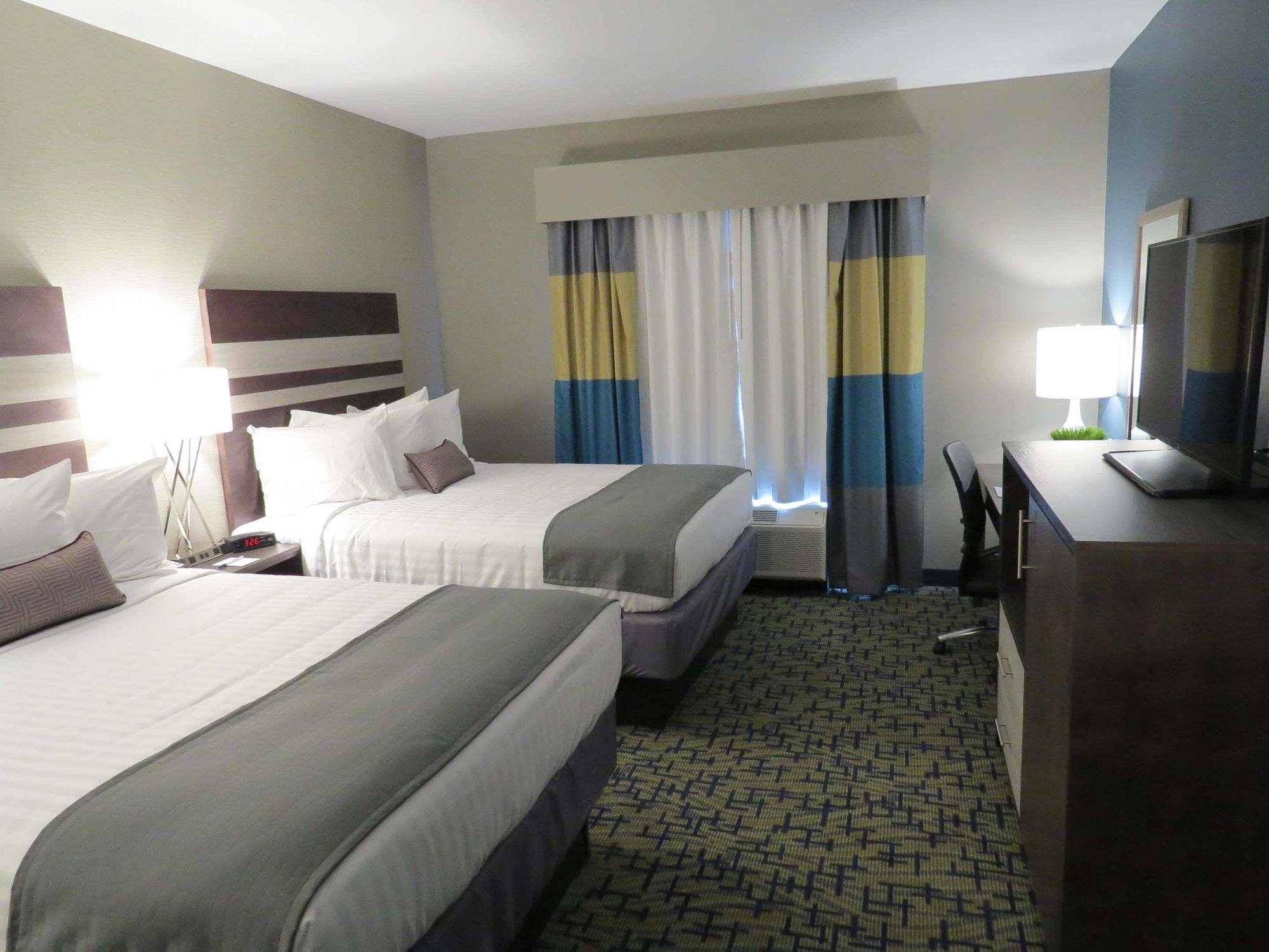 Spark By Hilton Erie Kearsarge Exterior photo