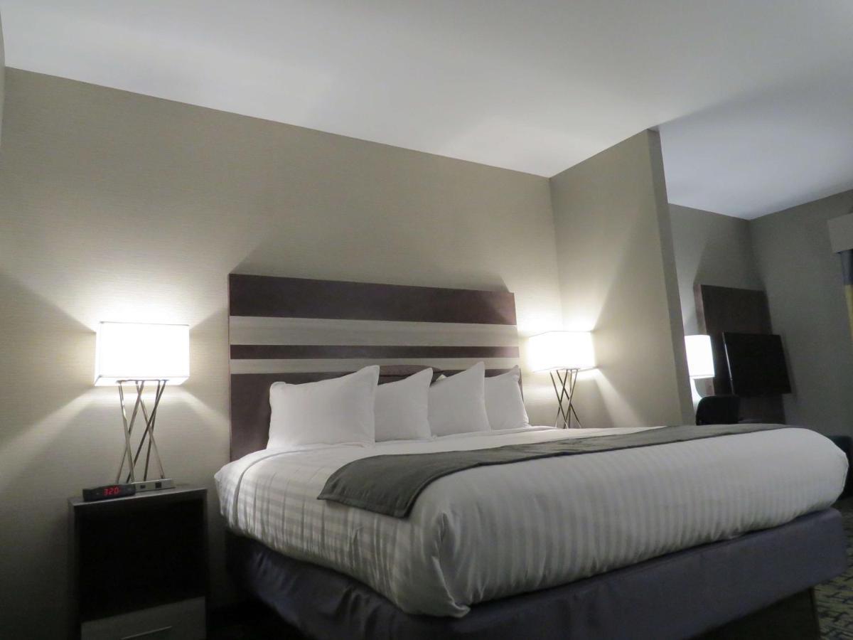 Spark By Hilton Erie Kearsarge Exterior photo